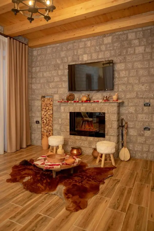 OLD HOUSE