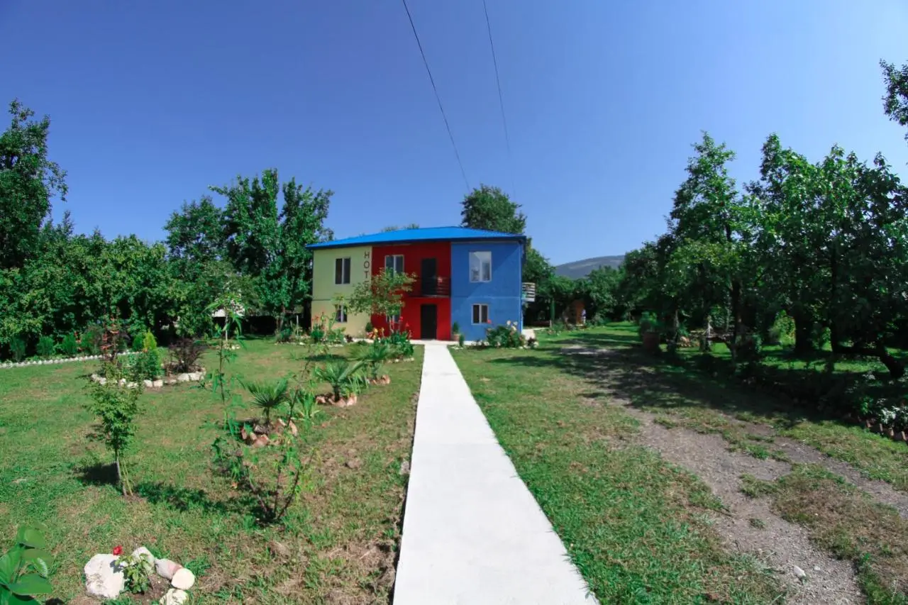 NOVEL HOUSE