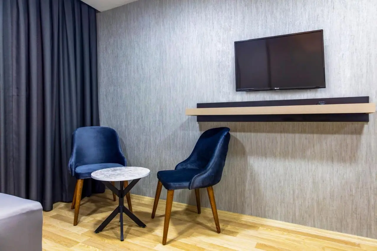 The Business Class Hotel