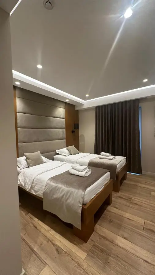 Hotel Queen