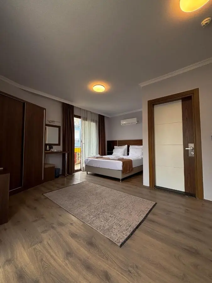 Gulluk Life Hotel