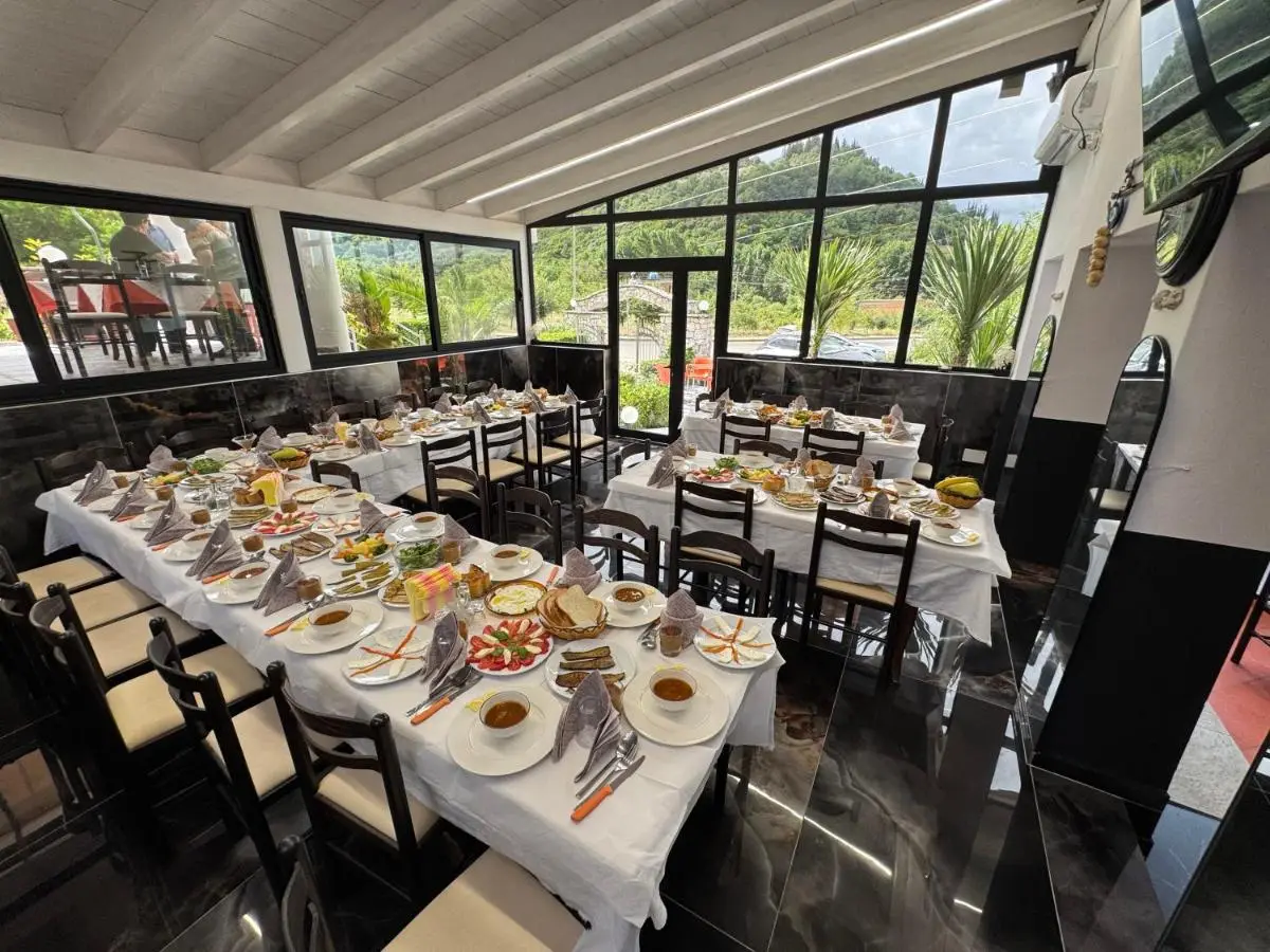 Hotel Bar Restaurant Mete