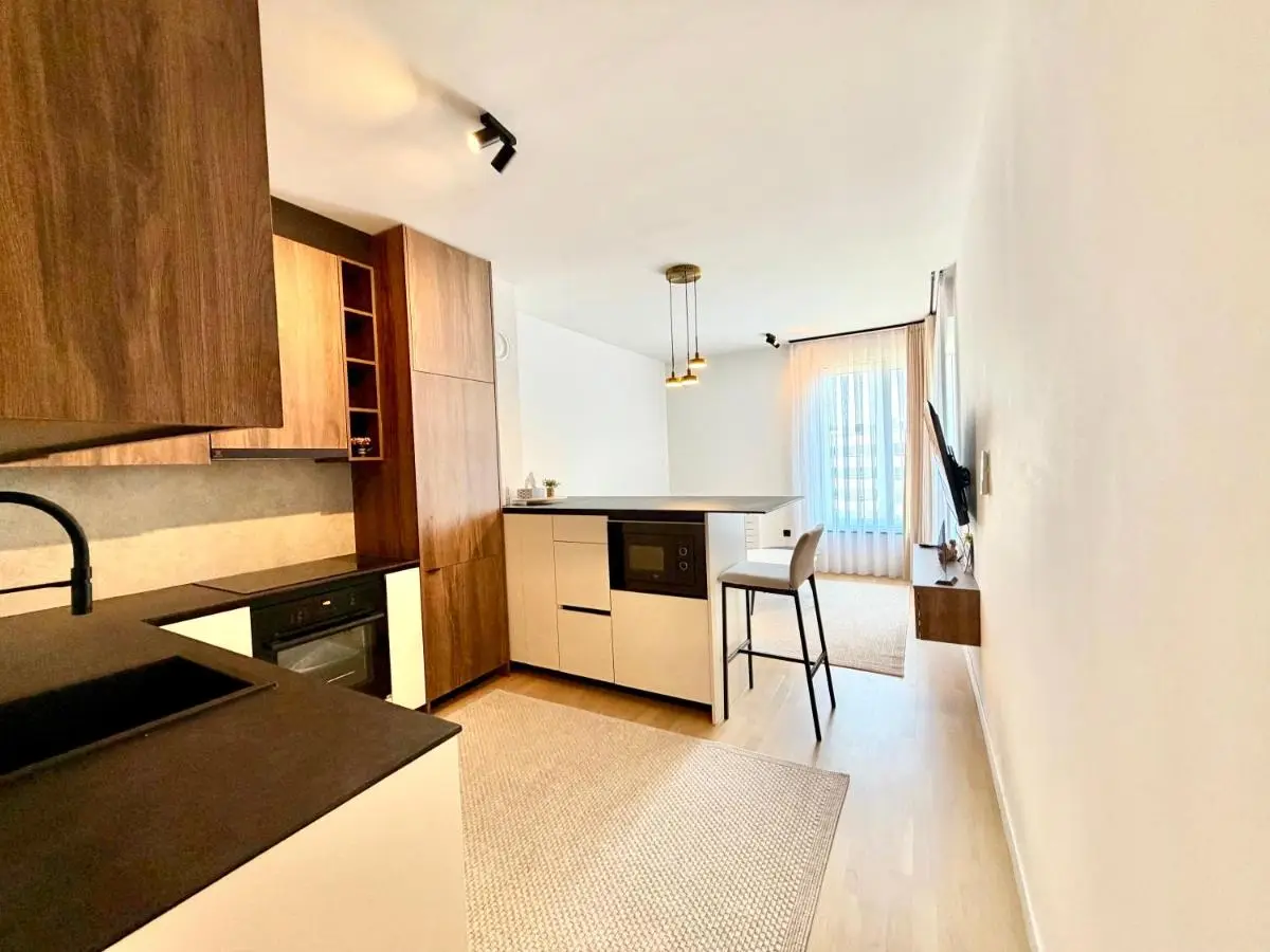River Lux Residence & Private Garage