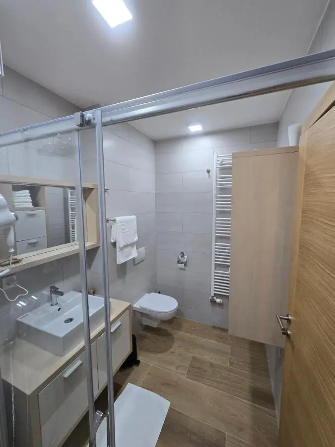 RIO DELUXE A1-8 - ApartHotel Vucko - Private Host