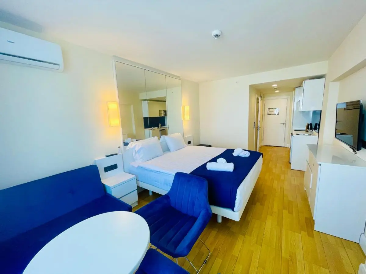 Royal Sea Breeze Apartments