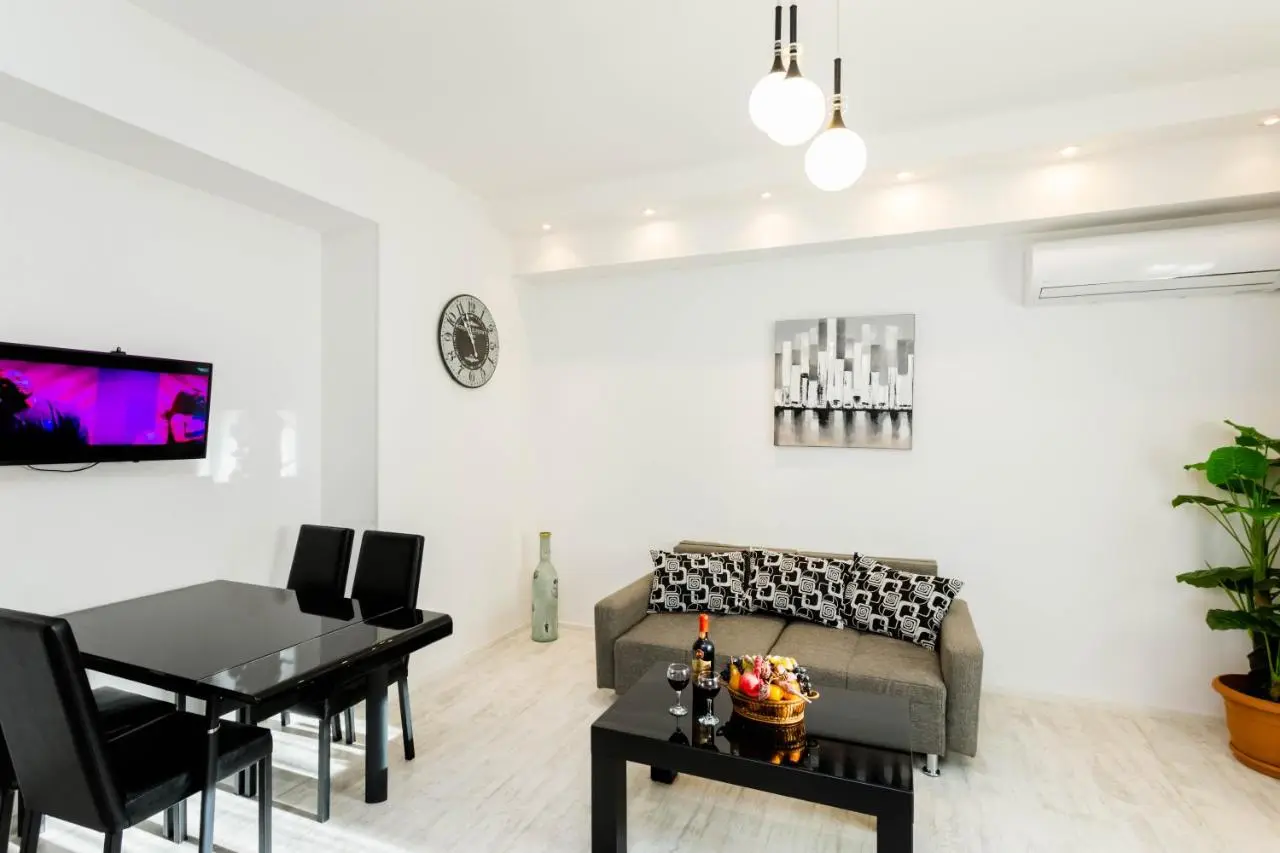Lovely 2 Bedroom Flat