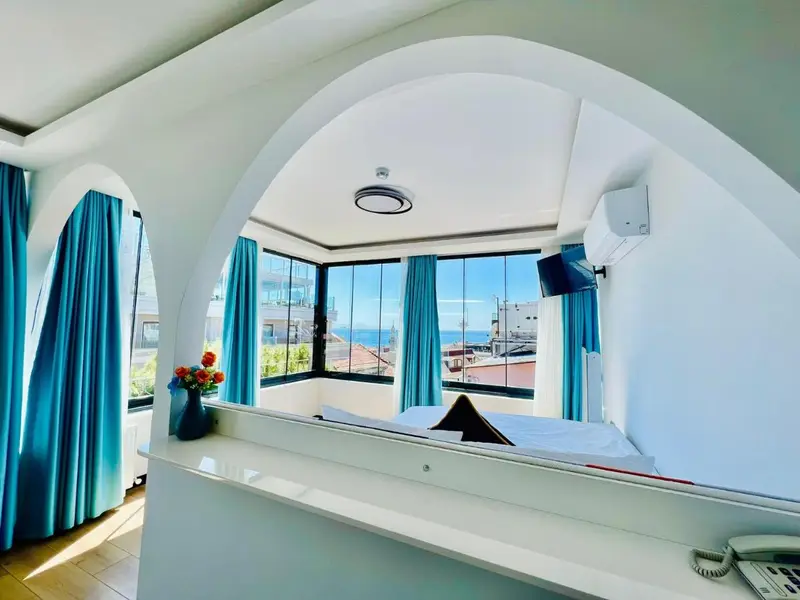 Apex Hotel