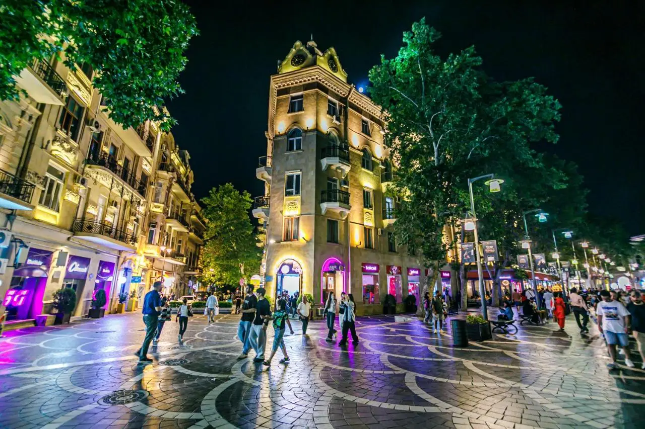 SUNSET Lux Apartment on Baku