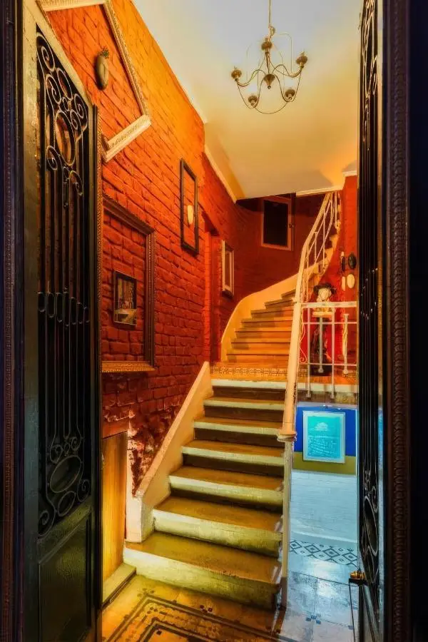 1826 Heritage Rooms