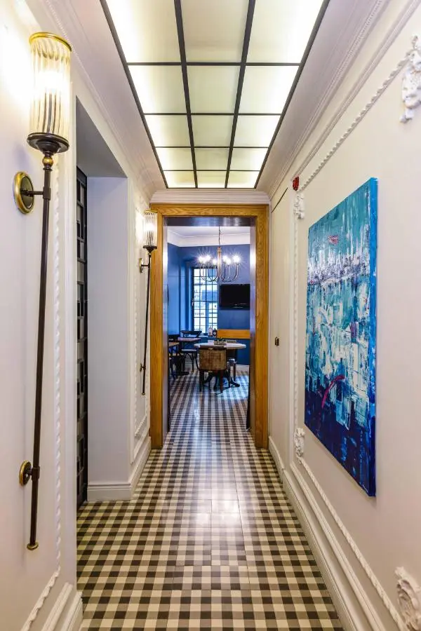 Petros Hotel