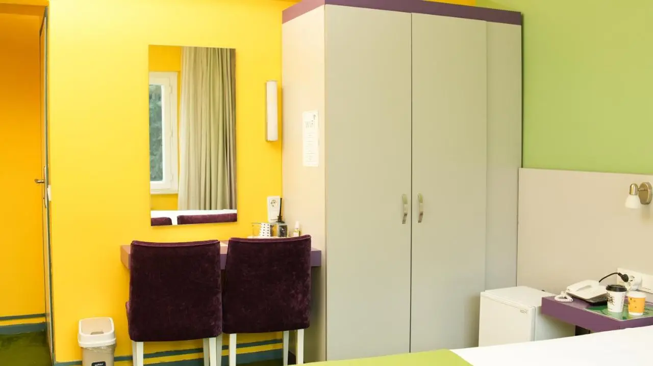 Mini Harem Hotel