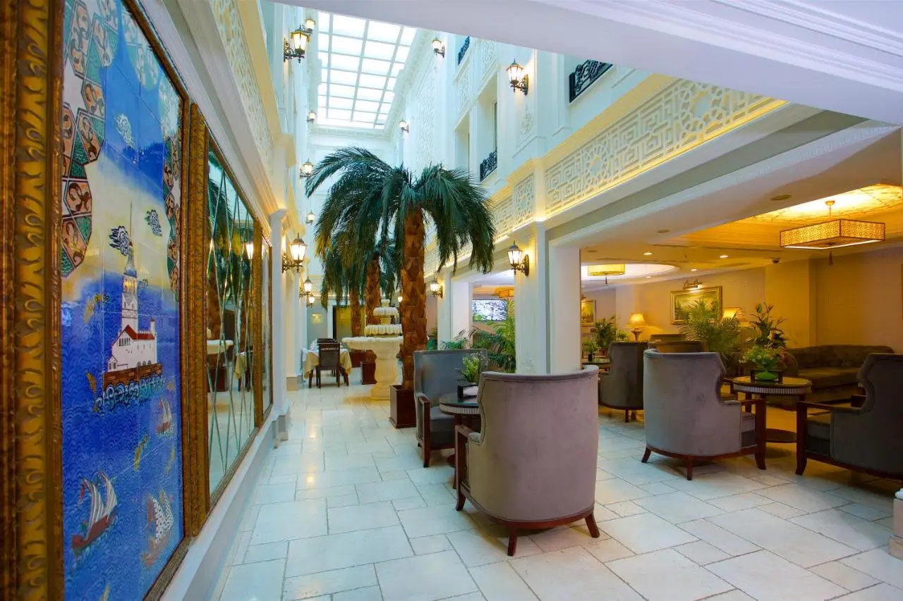 Emporium Hotel