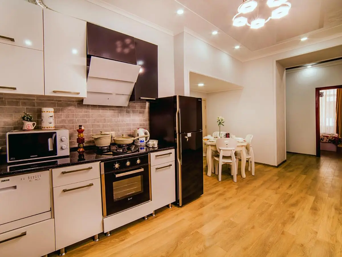Hermes Apartment
