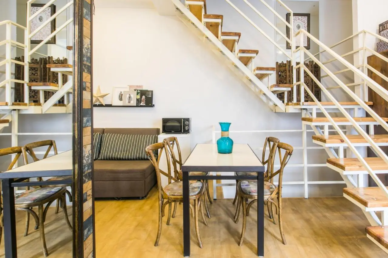 Apartment On Saadi Str Old Tbilisi