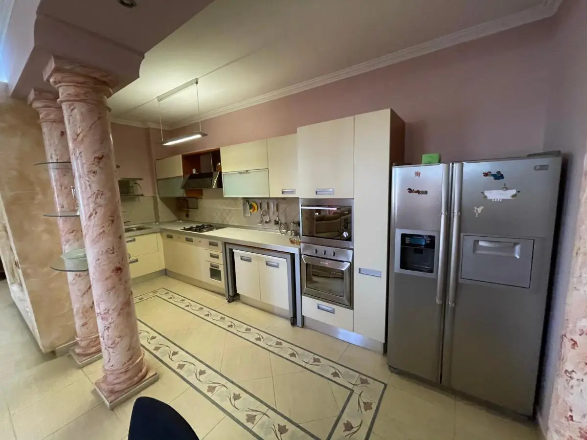 MAK Apartments
