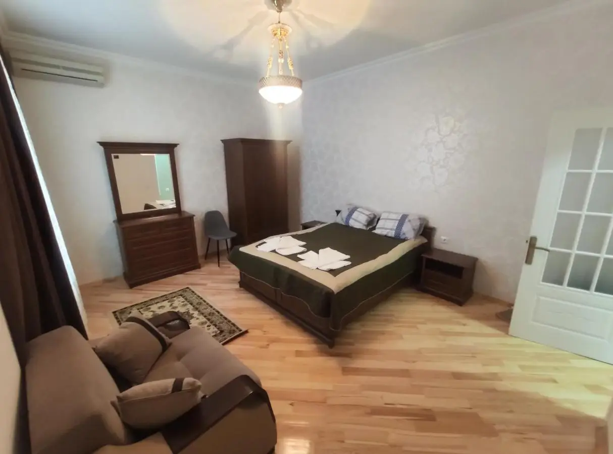 EMIREST Villa