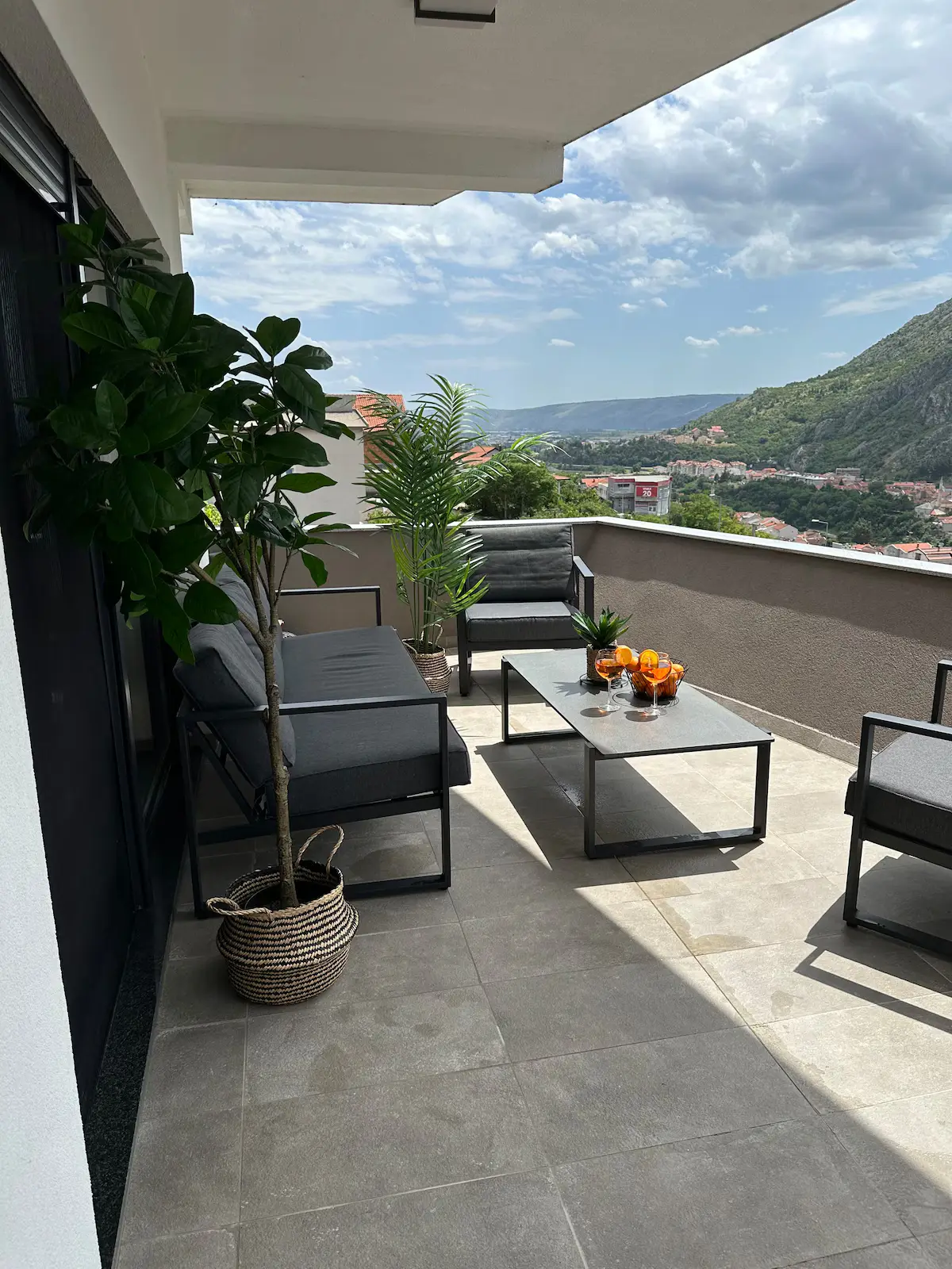 Sky hill residence Mostar