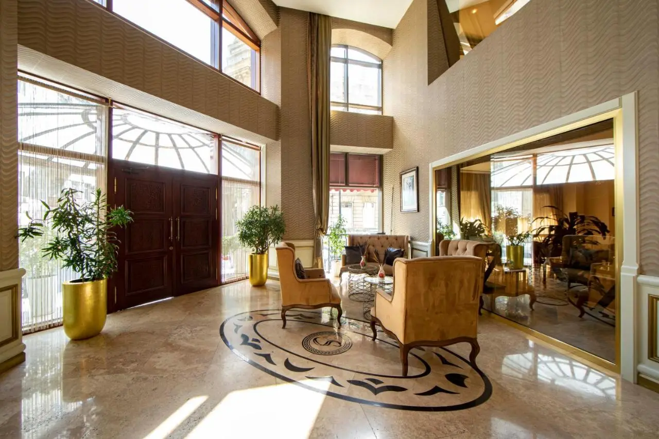 Sapphire Inn Hotel