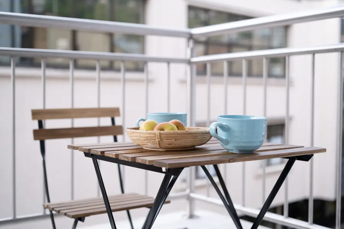 Festina Lente Home