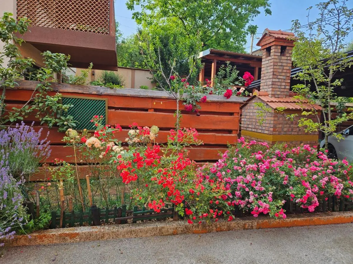 Villa Sarajevo gardens