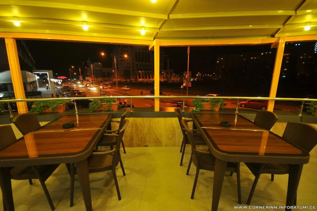 Hotel Corner Inn