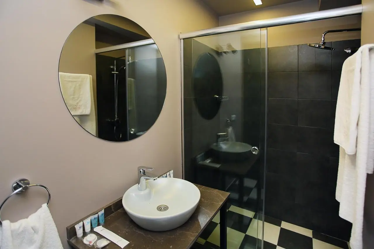L.M Club Hotel