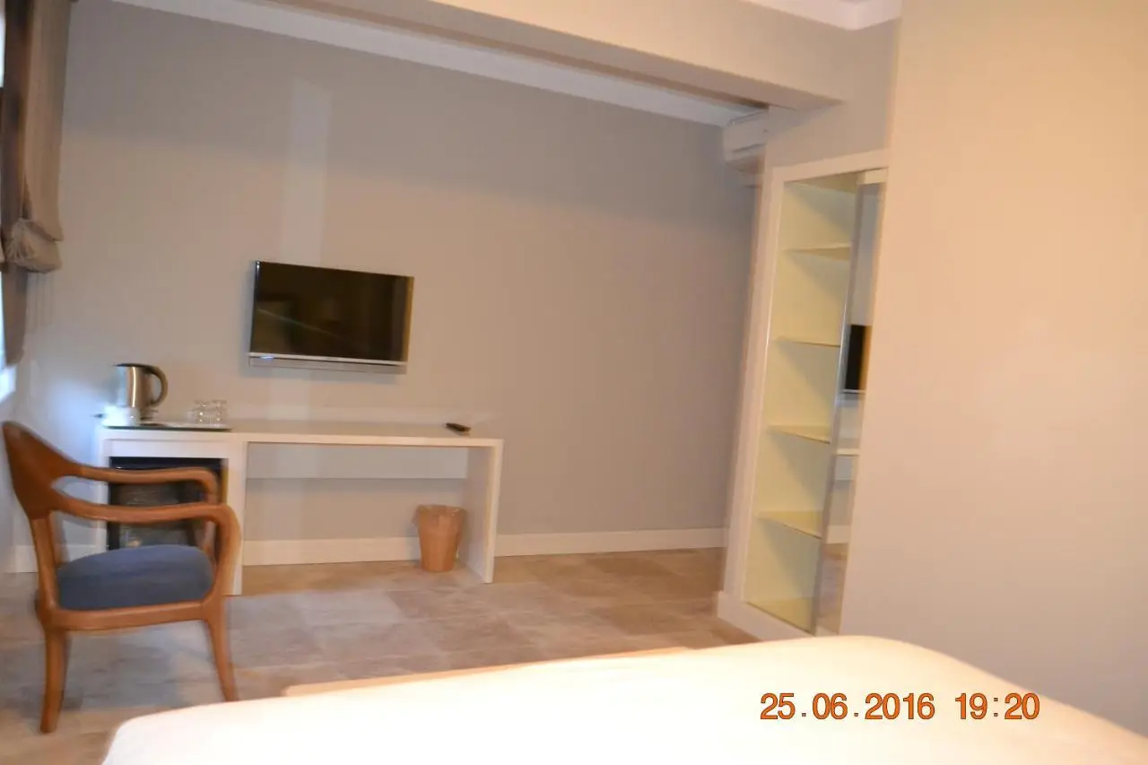 Teos Lodge Pansiyon