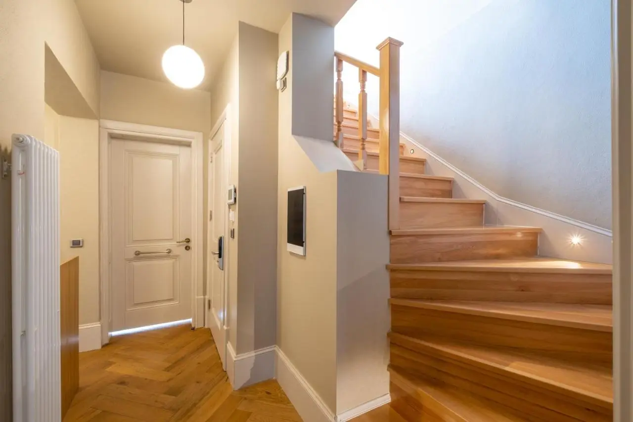 Mayer Residence