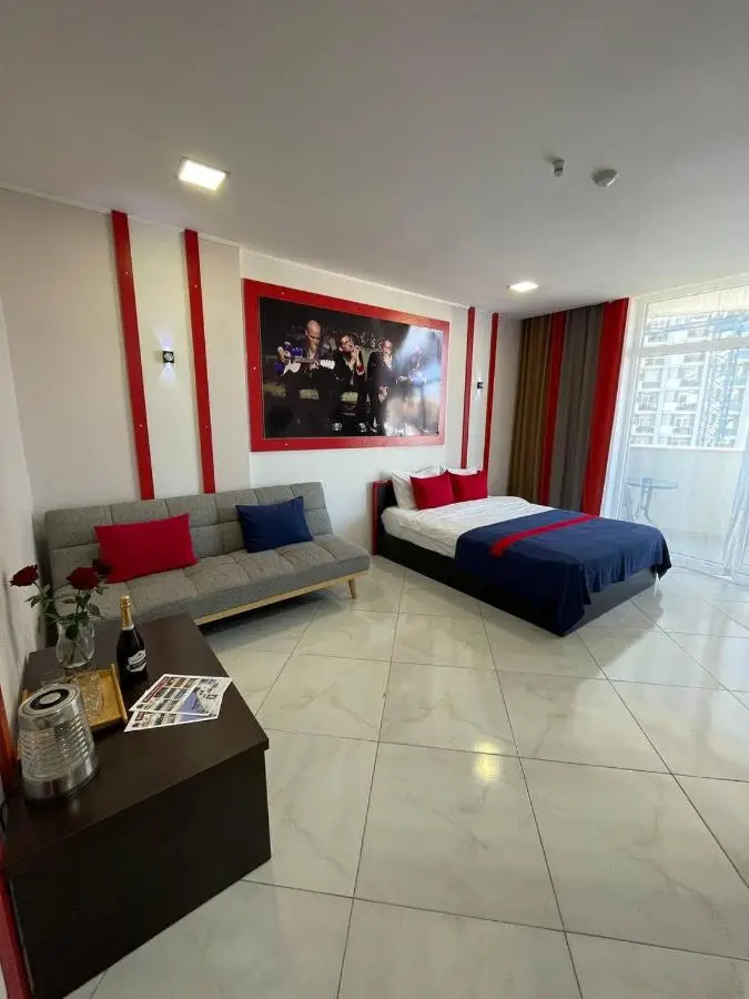 Rock Hotel First Line