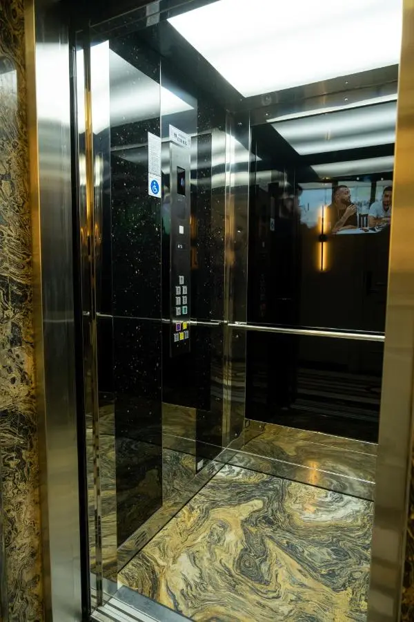 Cetin Port Hotel
