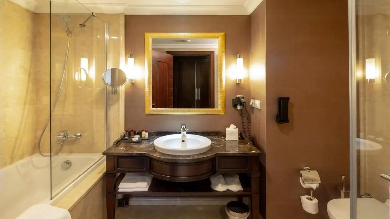 Crowne Plaza Istanbul Asia by IHG