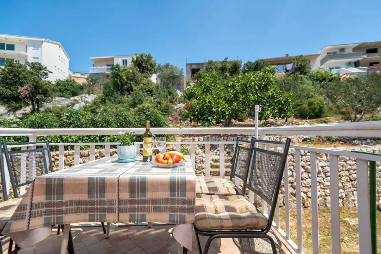 Apartments IN