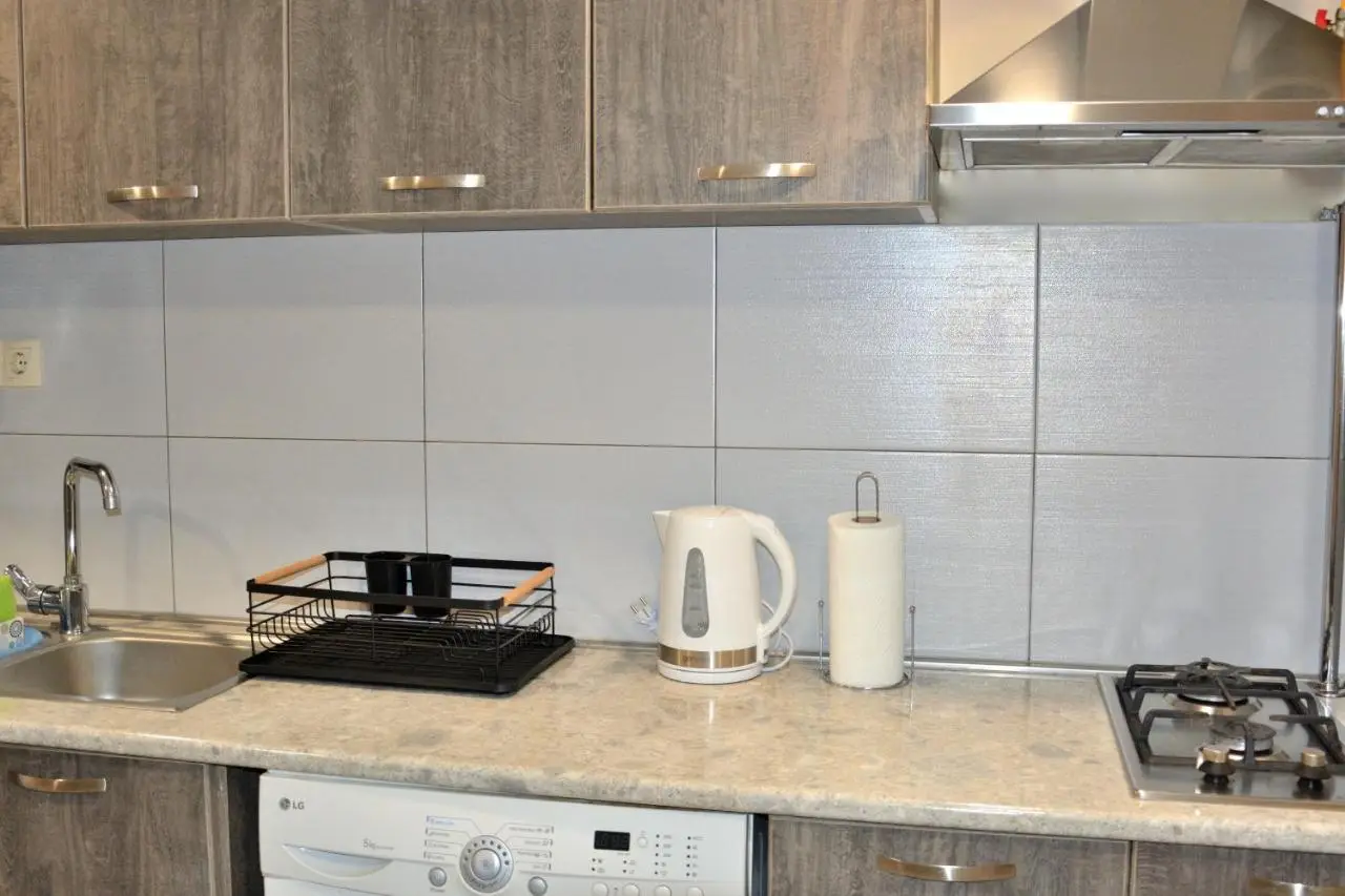 nikas apartment
