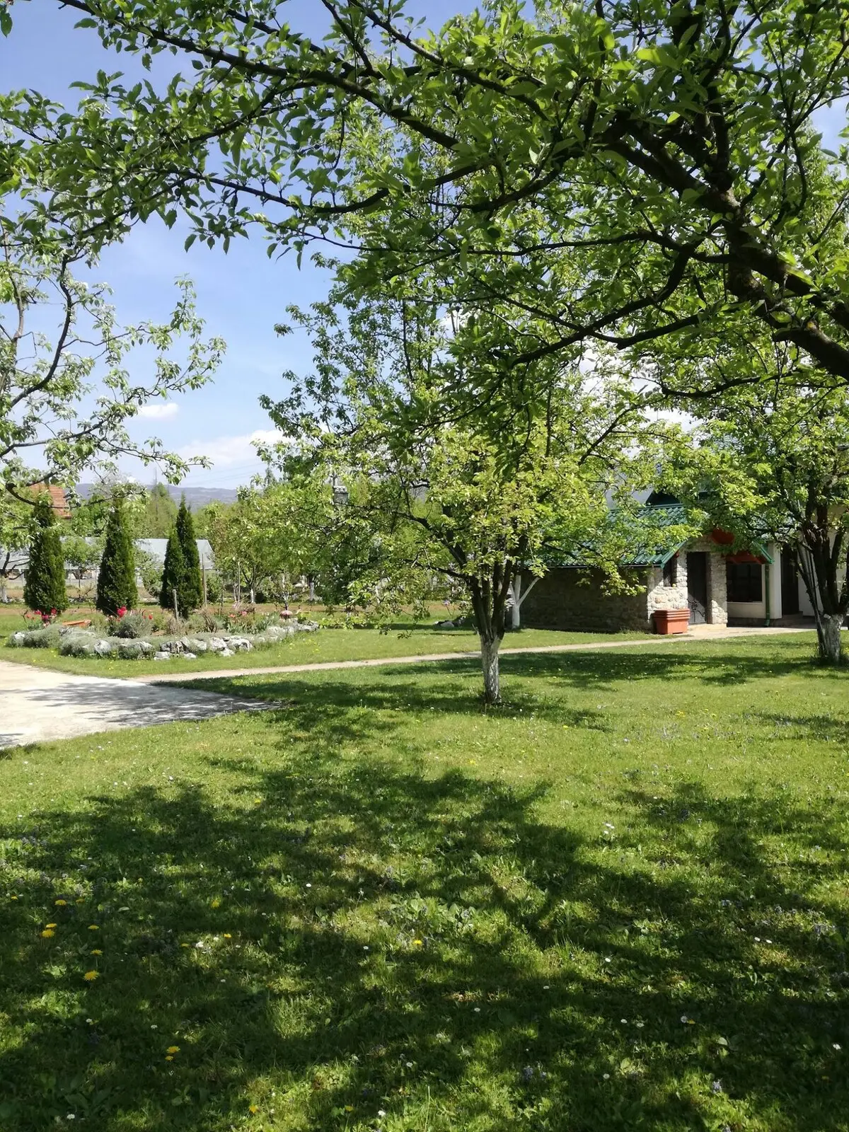 Mila Holiday Home