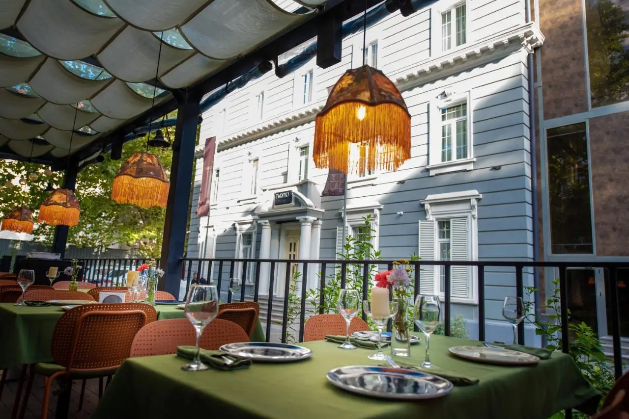 Hotel Twenties Tbilisi - Stay & Dine
