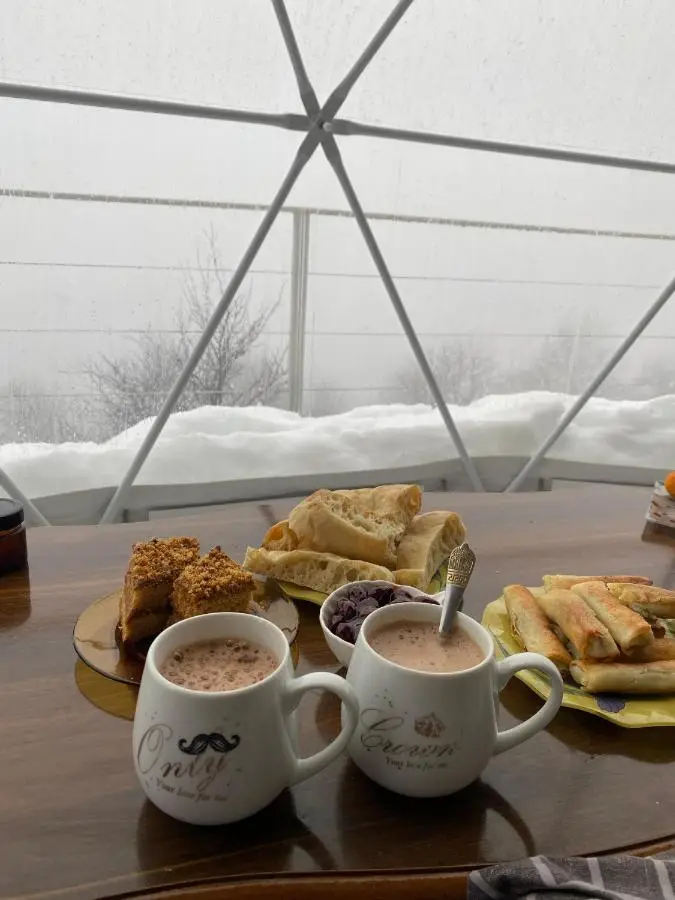 4 seasons. 4 სეზონი Glamping Georgia Racha