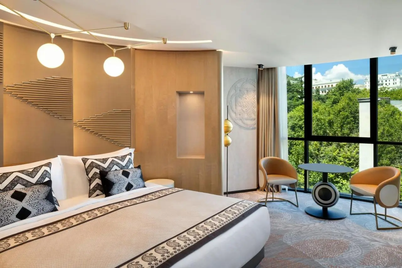 Paragraph Freedom Square, a Luxury Collection Hotel, Tbilisi
