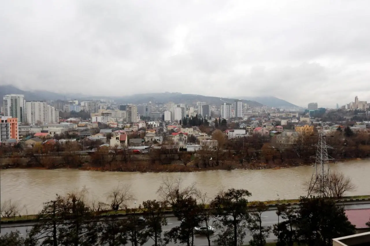Urban Loft Tbilisi-3BR Industrial Loft with View
