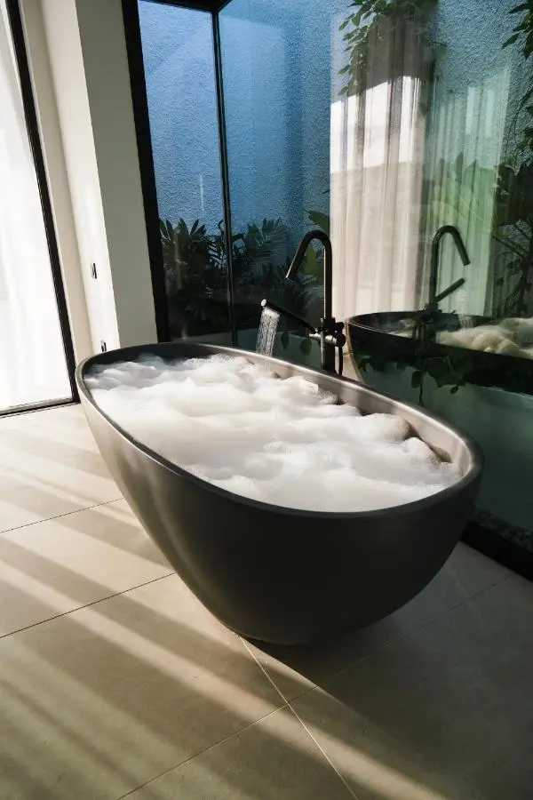 Ashta Nordic Suite
