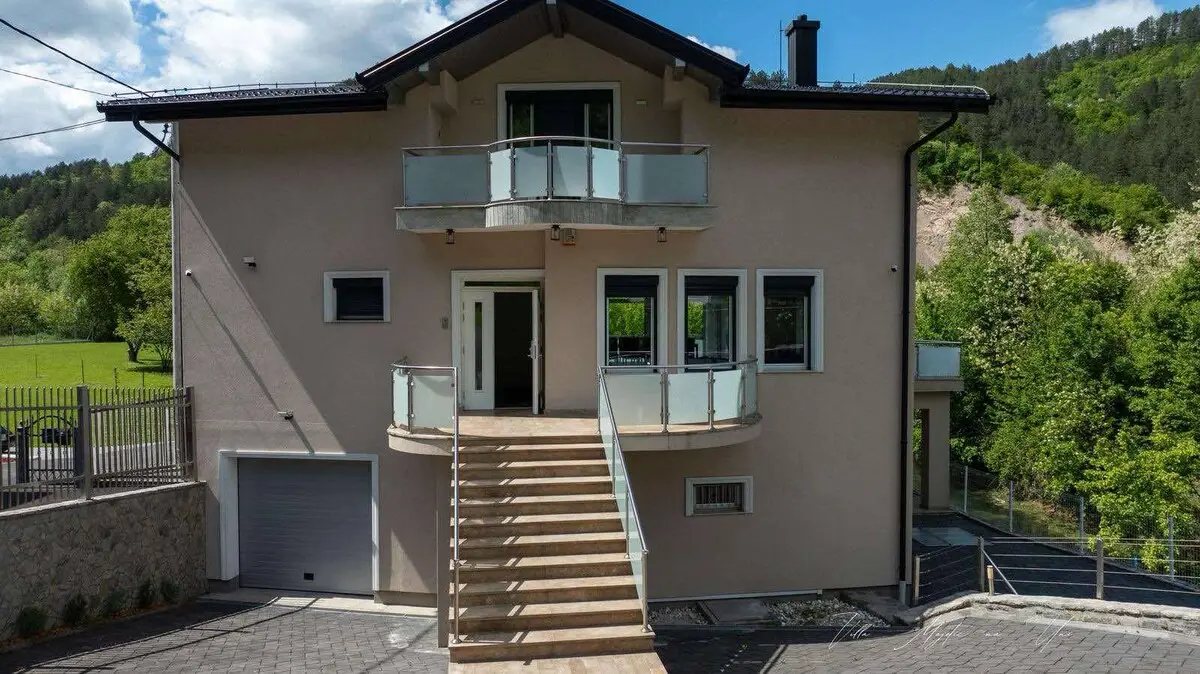 Villa Majestic na Uni