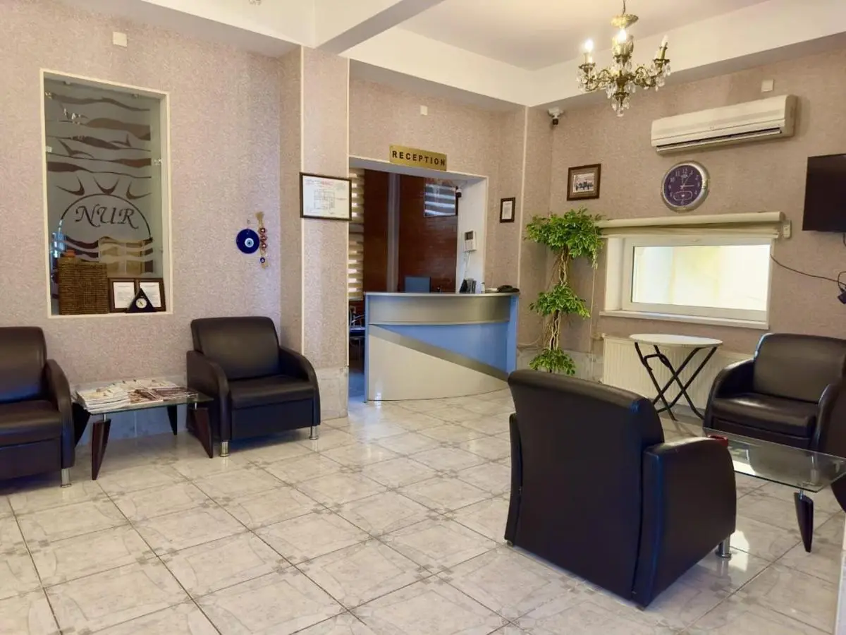Nur Hotel & Terrace Cafe