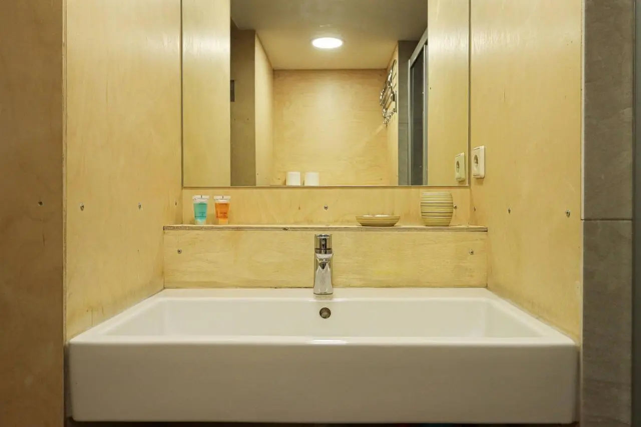 1-BR Apt in Central Tbilisi by Wehost