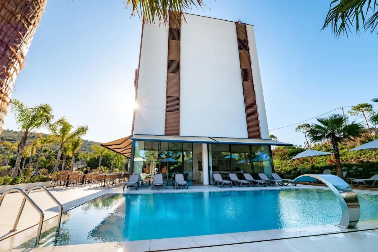Euro Hotel