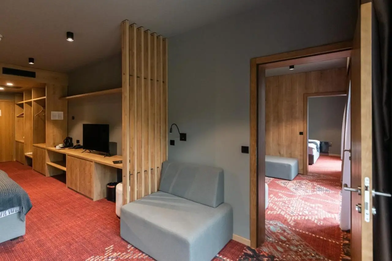 Hotel Nomad