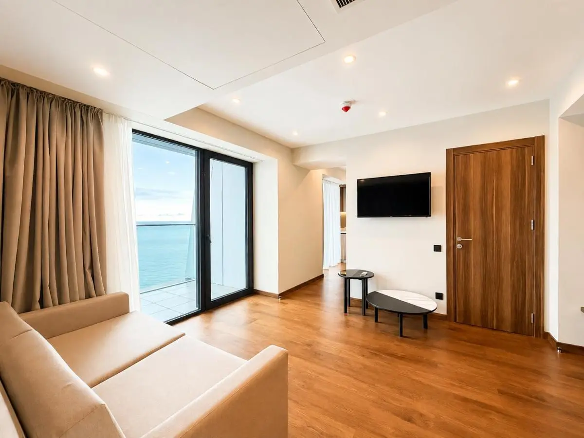 Veliora Residence at Alliance Privilege
