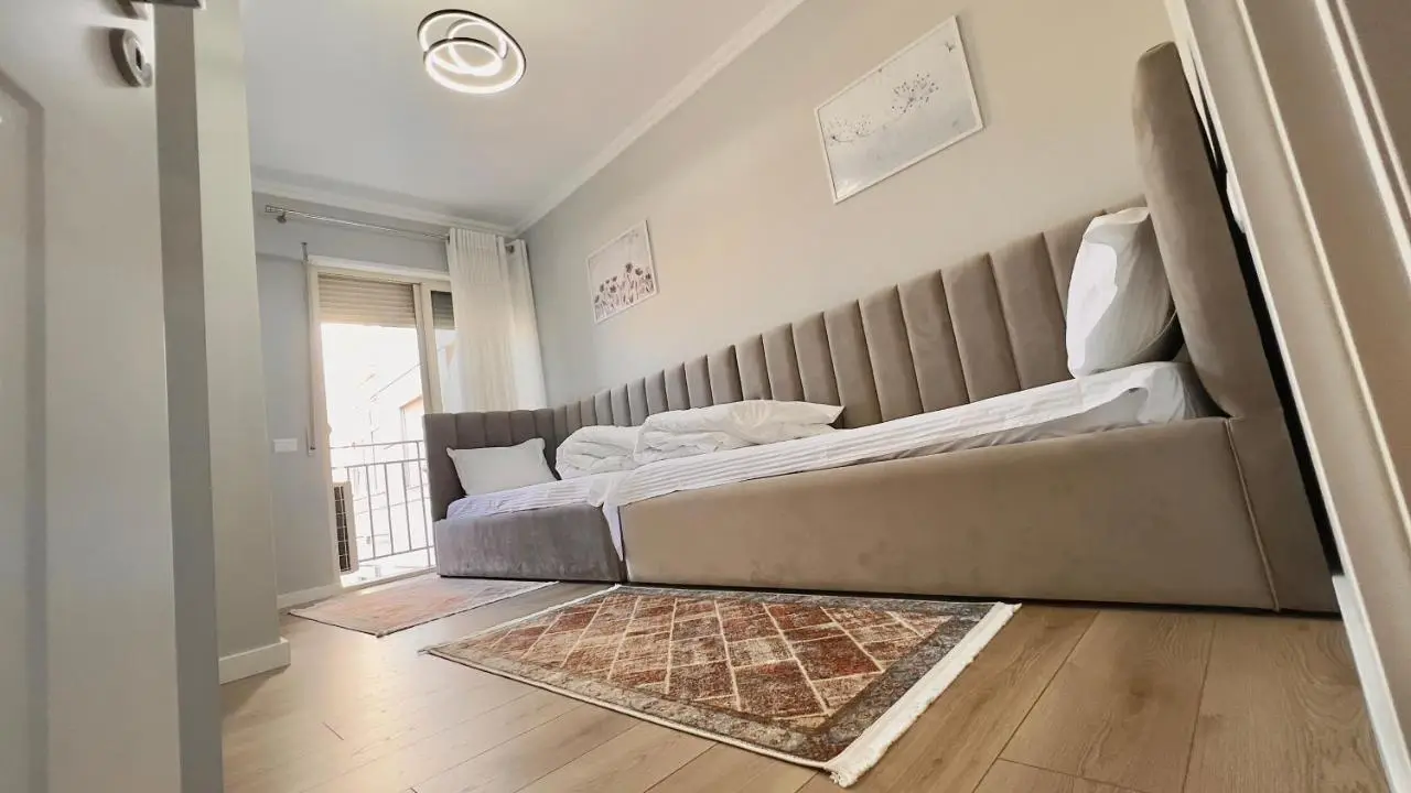 Zeus Tirana Suite