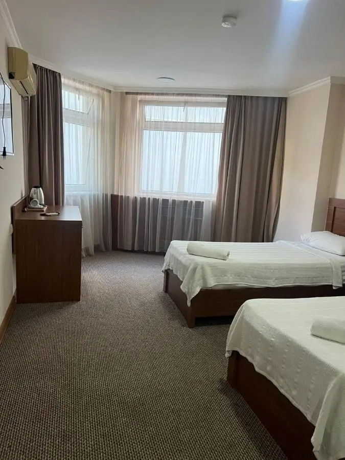 HOTEL L - Bakuri