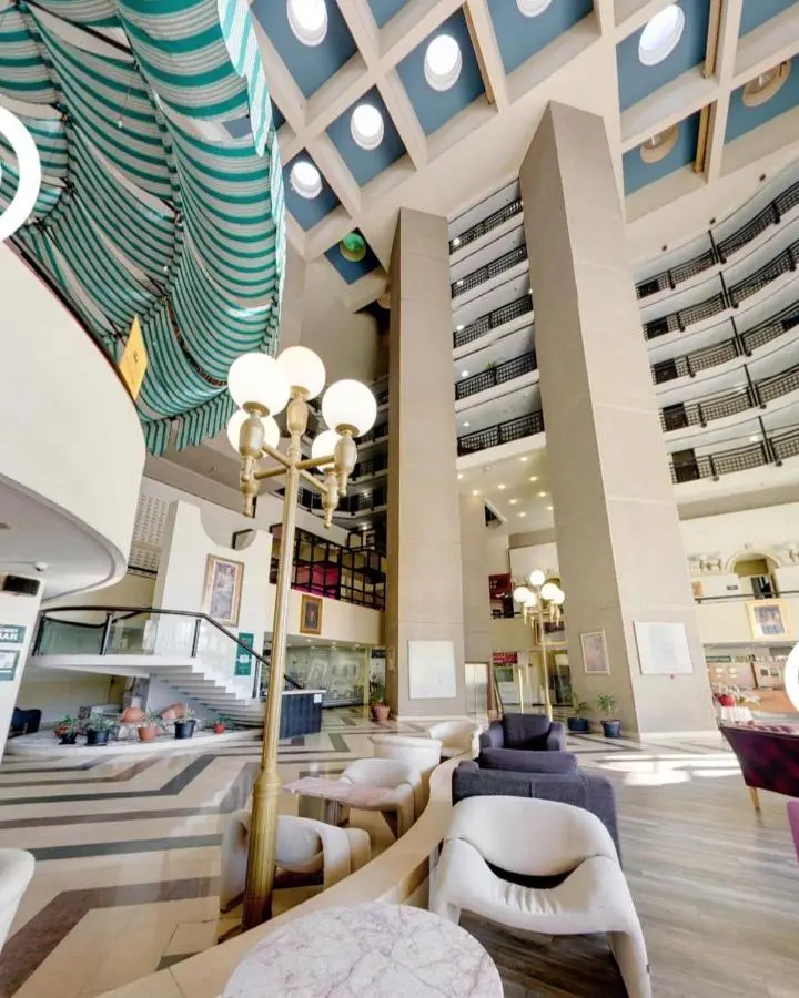 Hotel Holiday