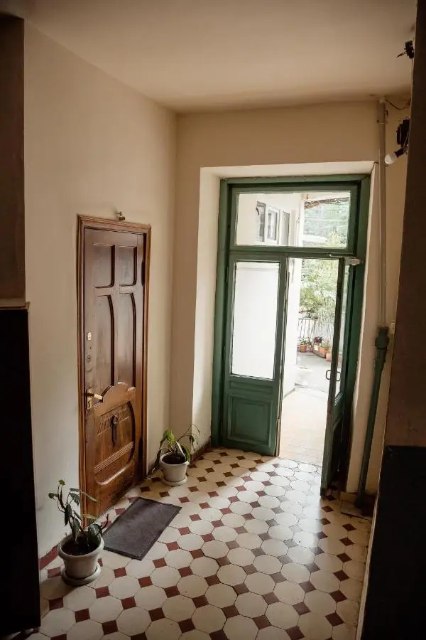Tbilisi Apartment 2