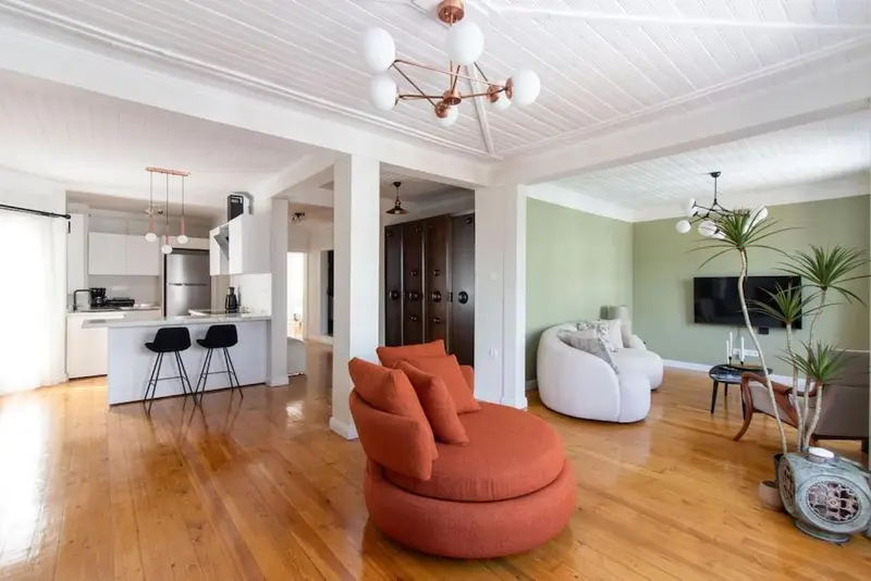 Historic 2BR Gem in Downtown Sisli AC in All Rooms
